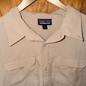 Patagonia Long Sleeve Technical Hiking Shirt Men’s Large Tan/Khaki